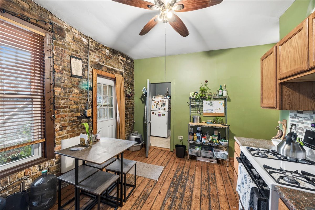 1400 N Artesian Avenue, Chicago, IL