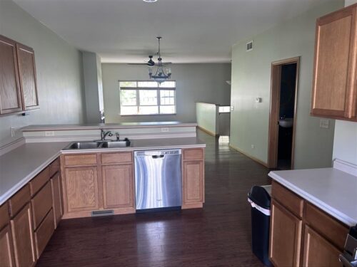 2204 Concord Drive #2204, Sycamore, IL