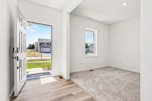 413 Hathaway Lane, Oswego, IL