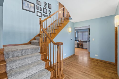 520 Birchwood Road, Frankfort, IL