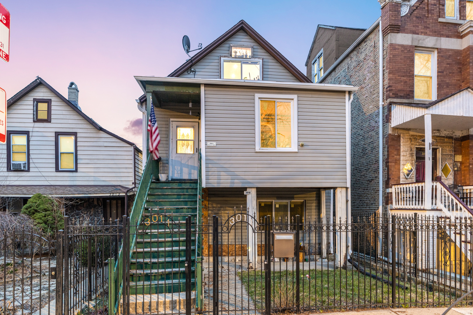 3011 N Kimball Avenue, Chicago, IL
