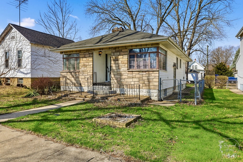 1055 S 4th Avenue, Kankakee, IL