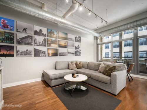 565 W Quincy Street #704, Chicago, IL