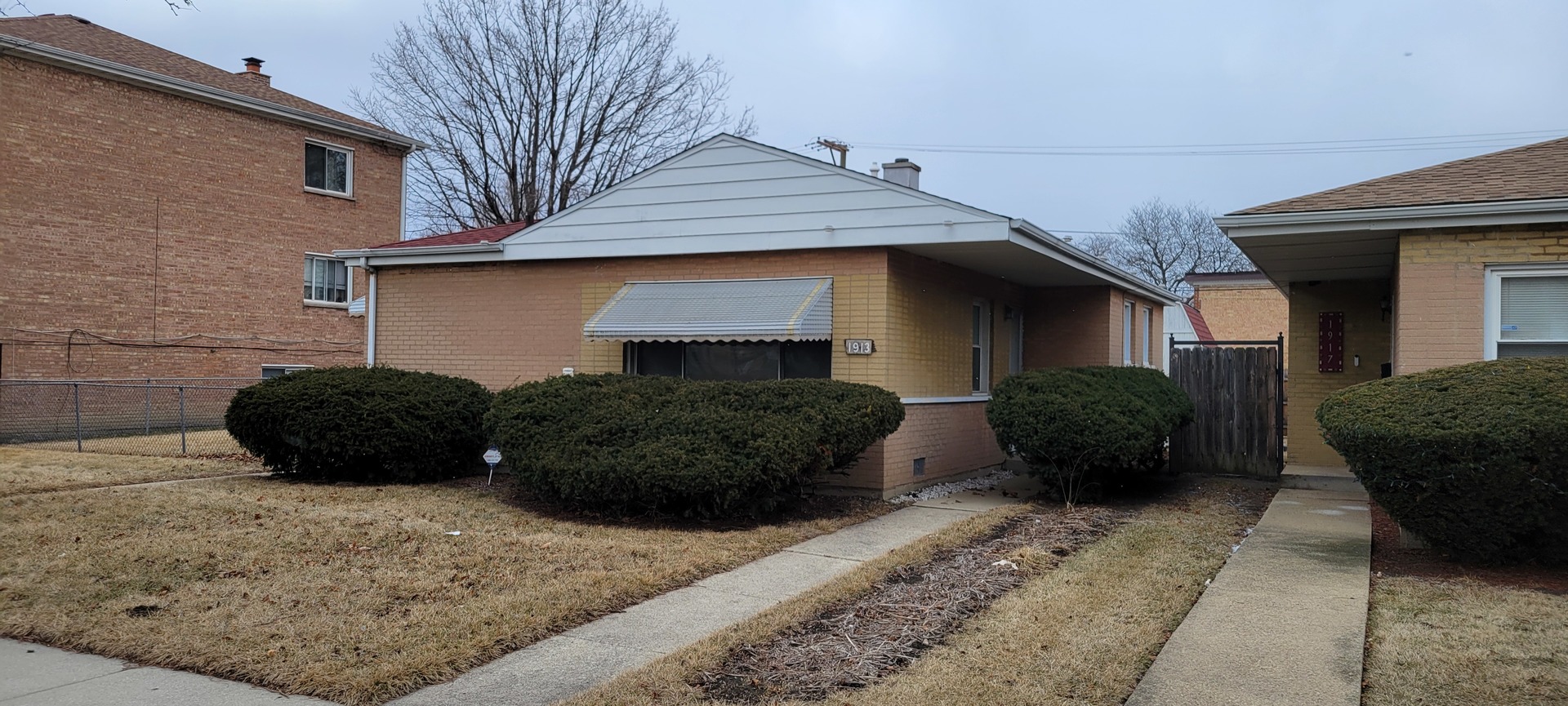 1913 S 14th Avenue, Broadview, IL