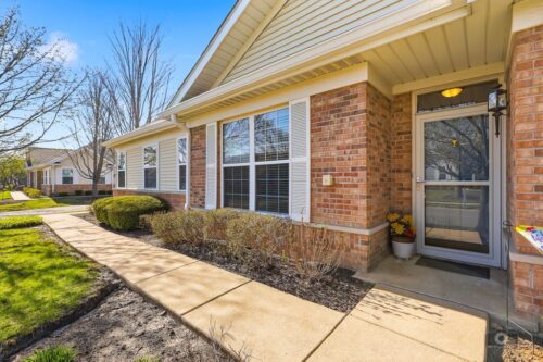 21450 Lake St Clair Drive, Crest Hill, IL