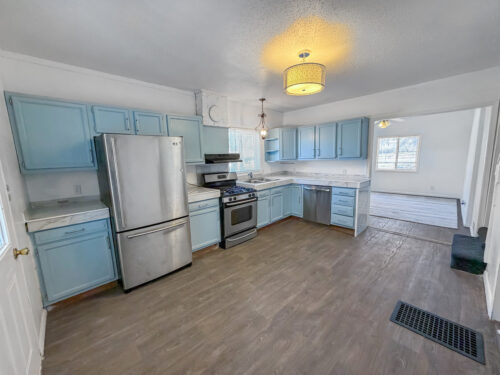 1415 S Walnut Avenue, Freeport, IL