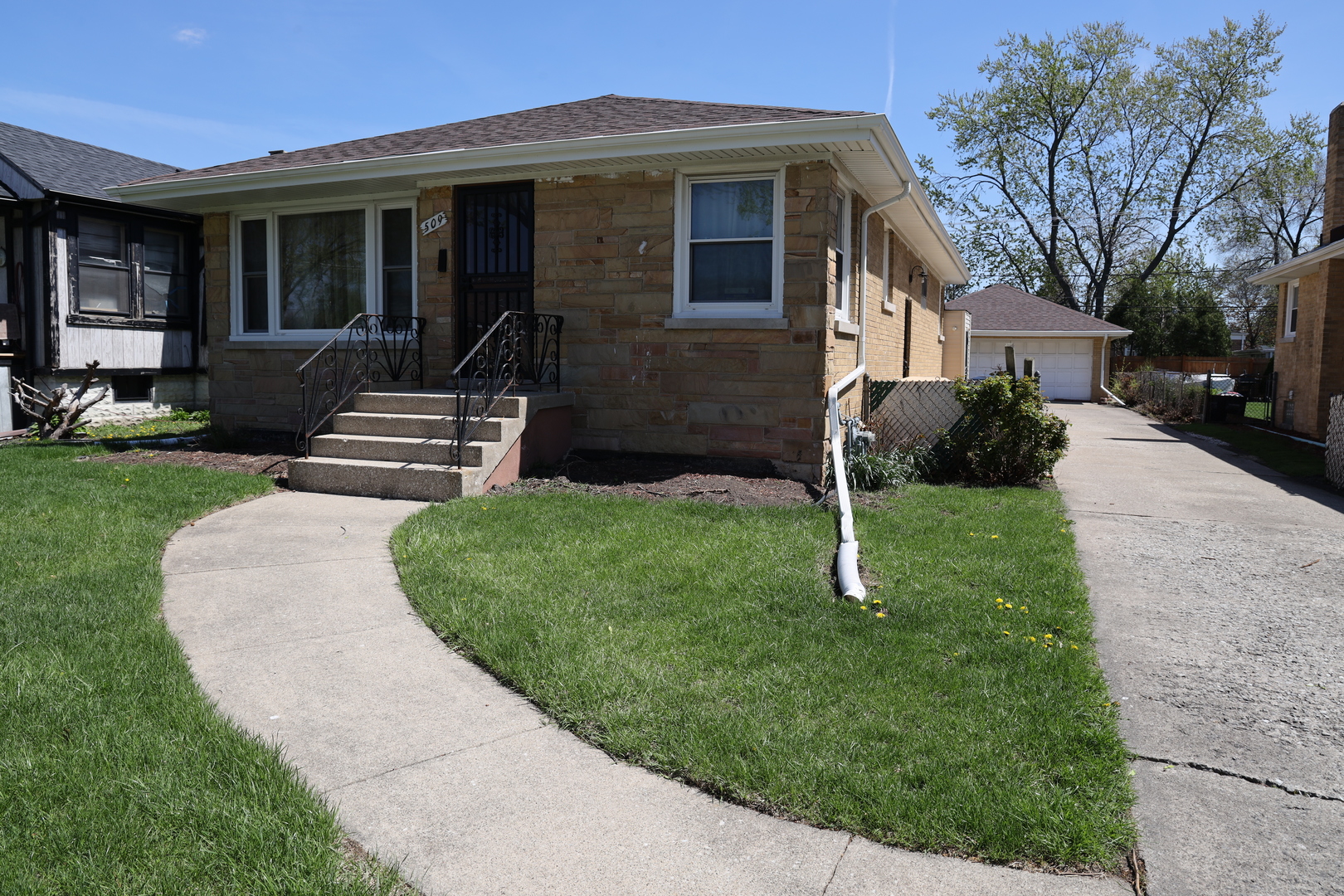 509 Granville Avenue, Bellwood, IL
