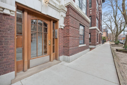 1369 E 52nd Street #1, Chicago, IL