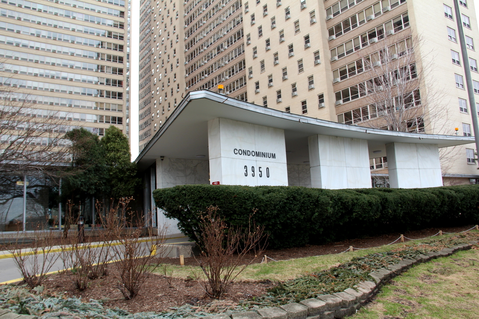 3950 N LAKE SHORE Drive #801, Chicago, IL