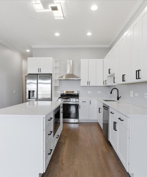 1935 W Belmont Avenue #4, Chicago, IL