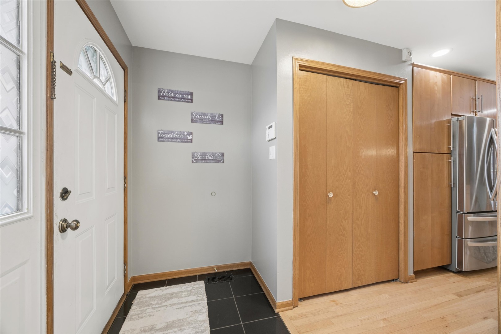 5446 S Rutherford Avenue, Chicago, IL