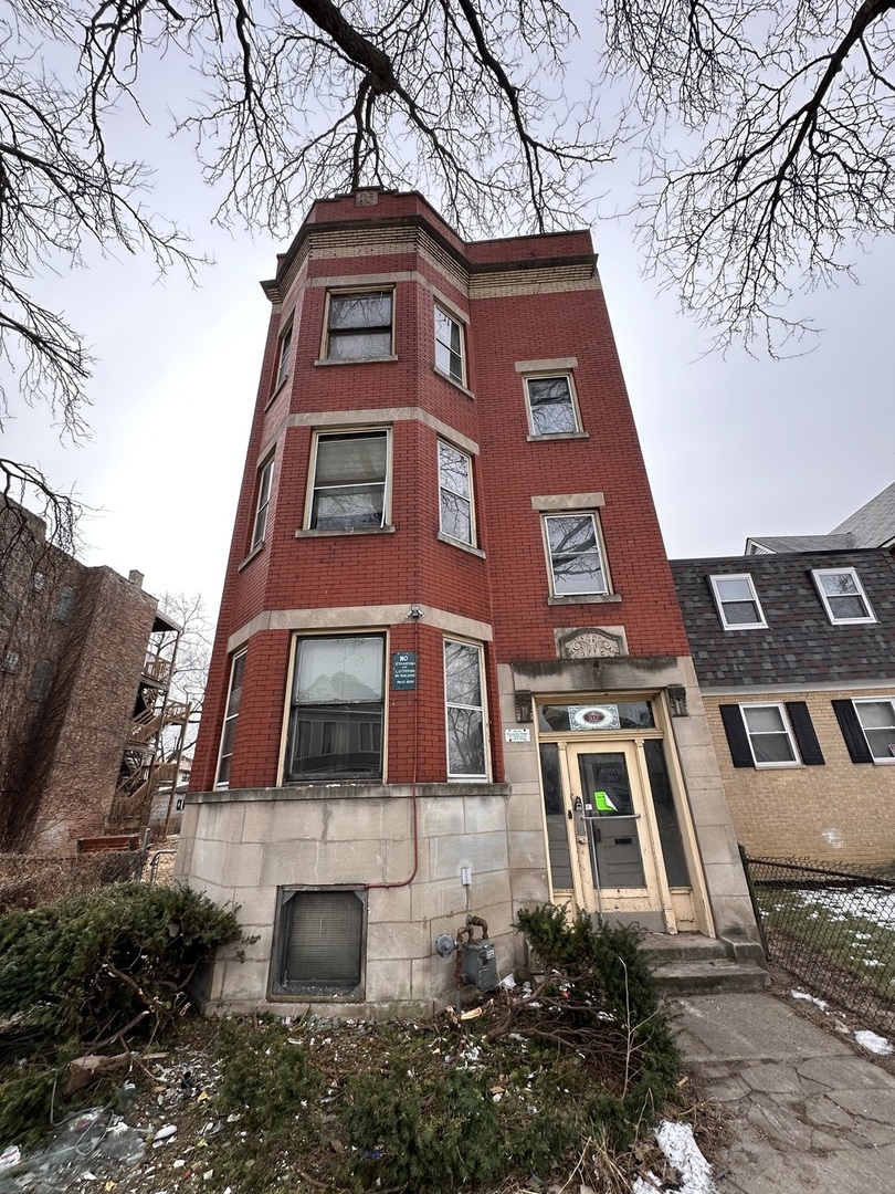 517 W Englewood Avenue, Chicago, IL