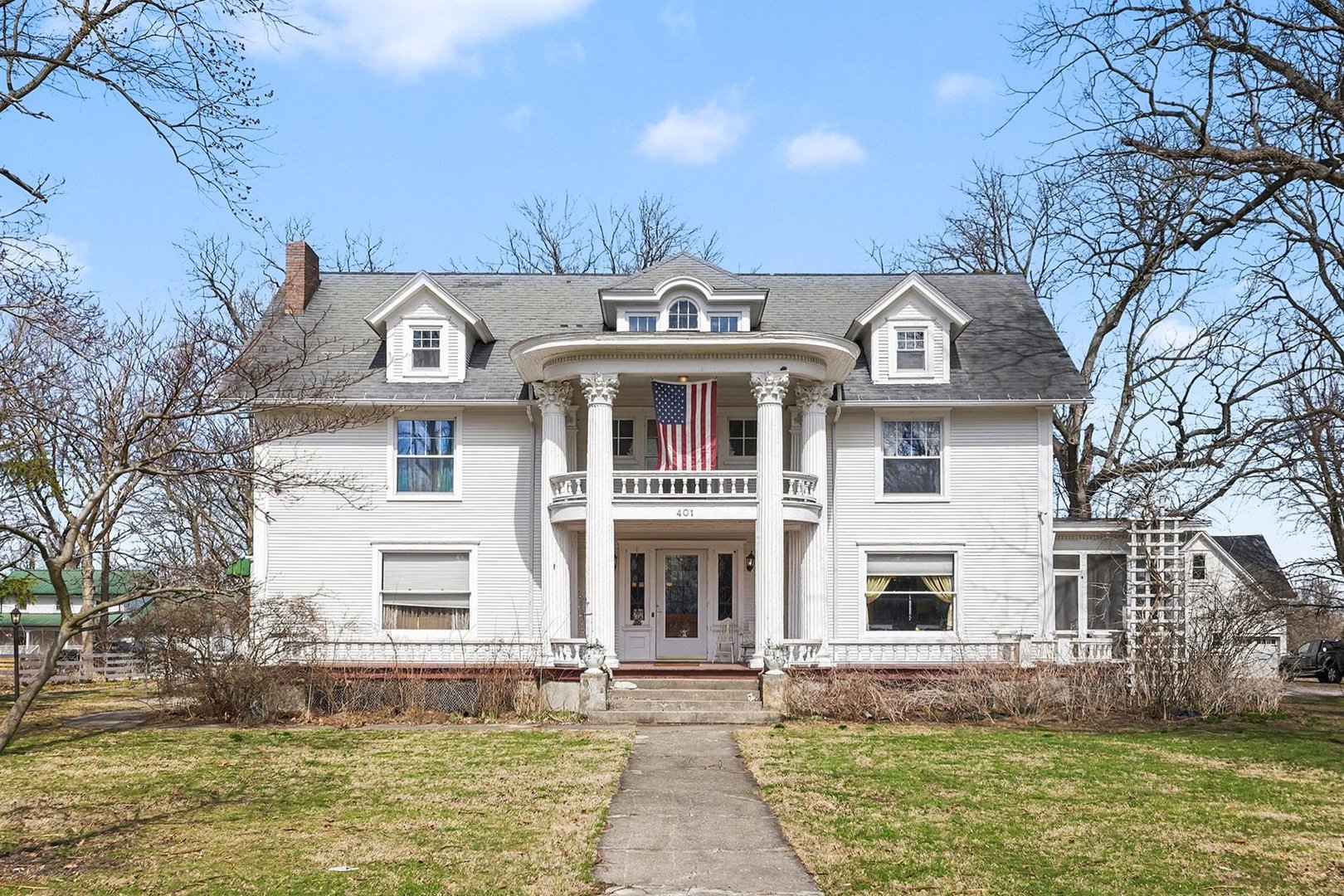 401 E Prairie Street, Odell, IL