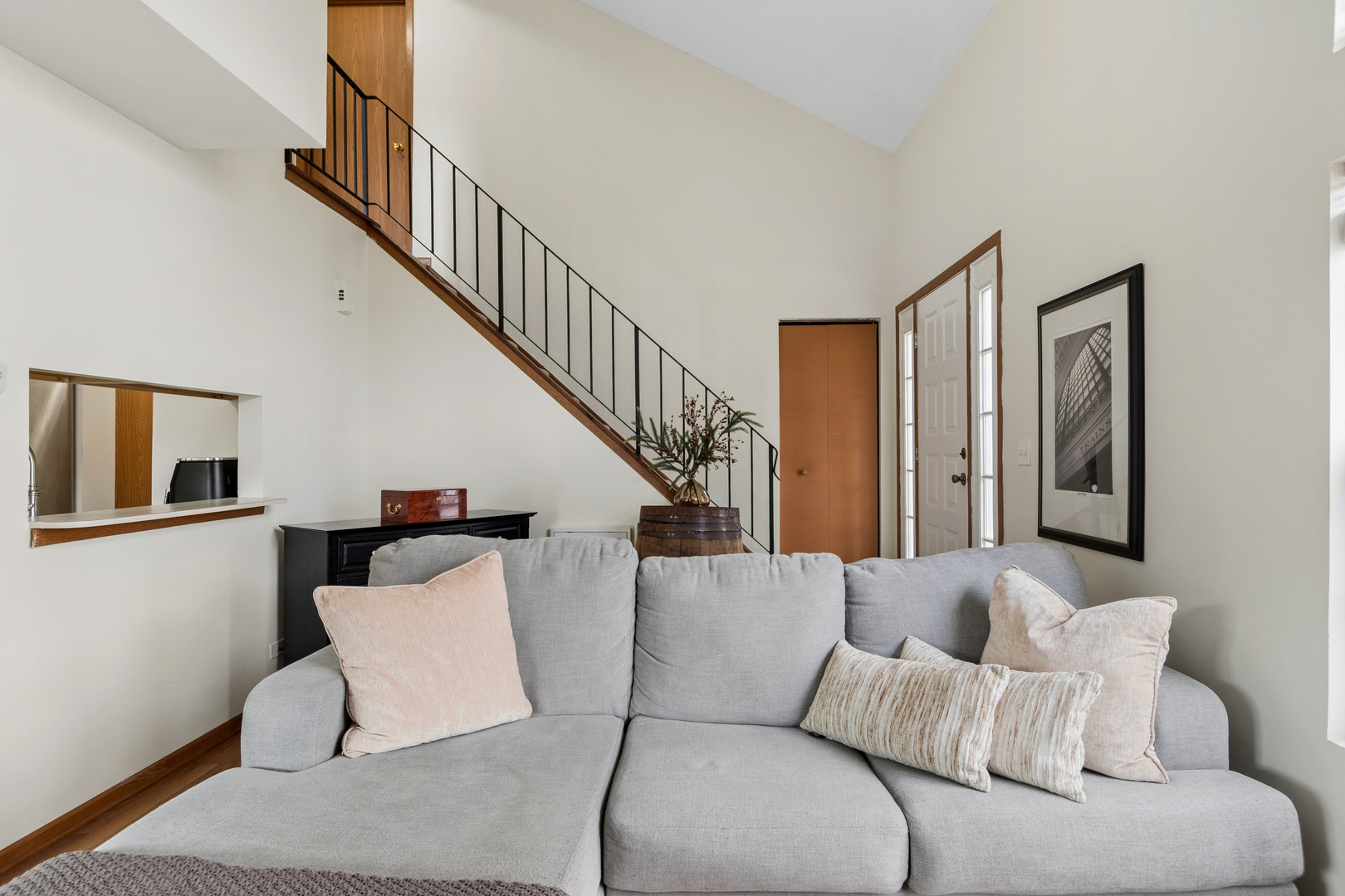 513 East Avenue #513, Streamwood, IL
