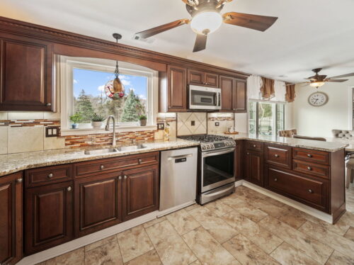 760 Thunderbird Trail, Carol Stream, IL