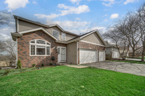 441 N Crooked Lake Lane, Lindenhurst, IL