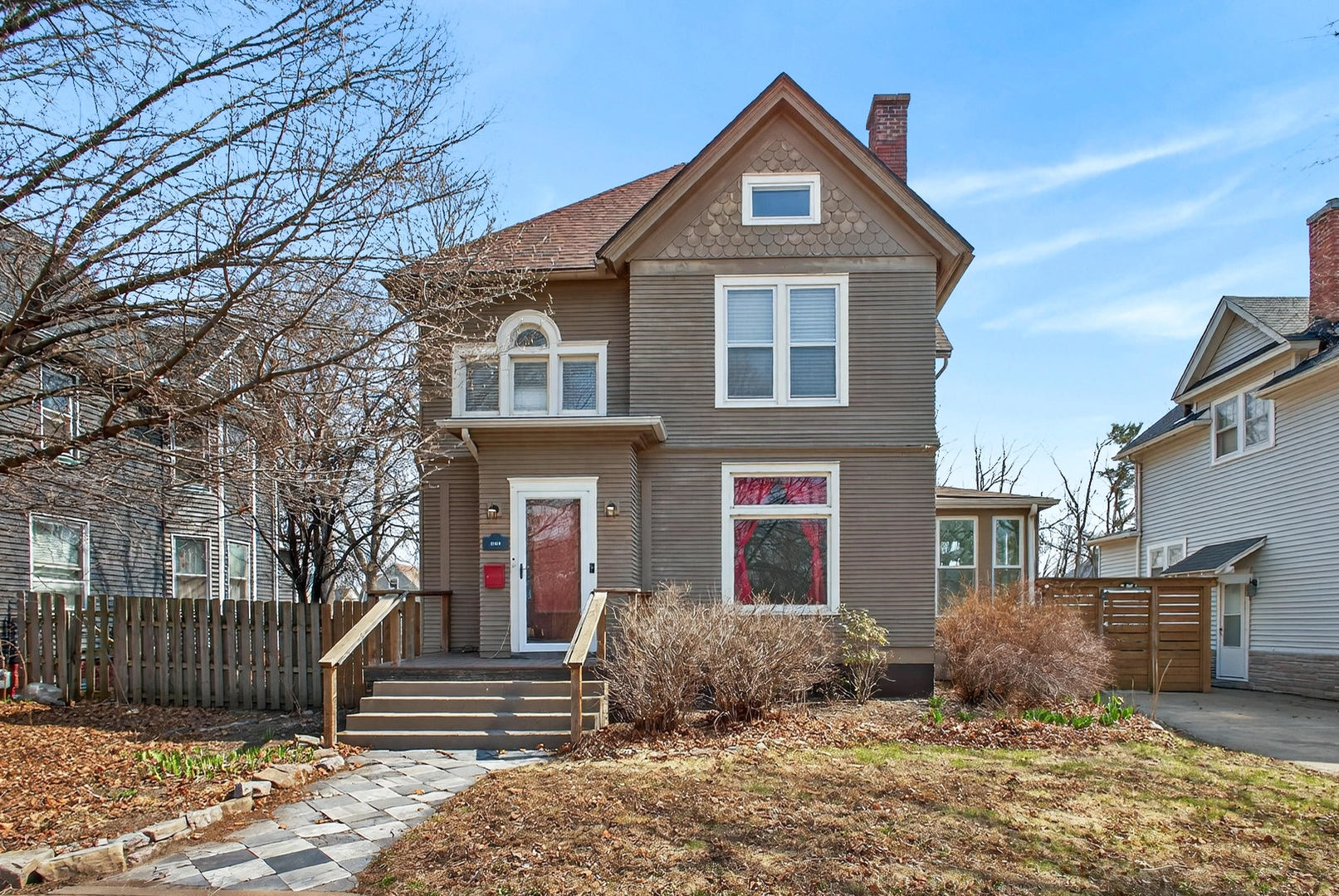 1919 Farnam Street, Davenport, IA