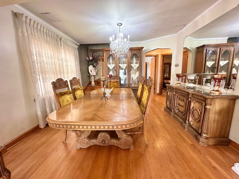 6606 S Komensky Avenue, Chicago, IL