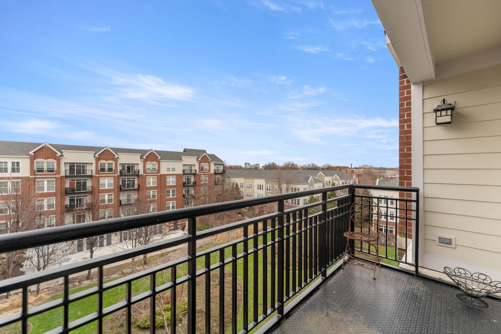 7753 VAN BUREN Street #512, Forest Park, IL