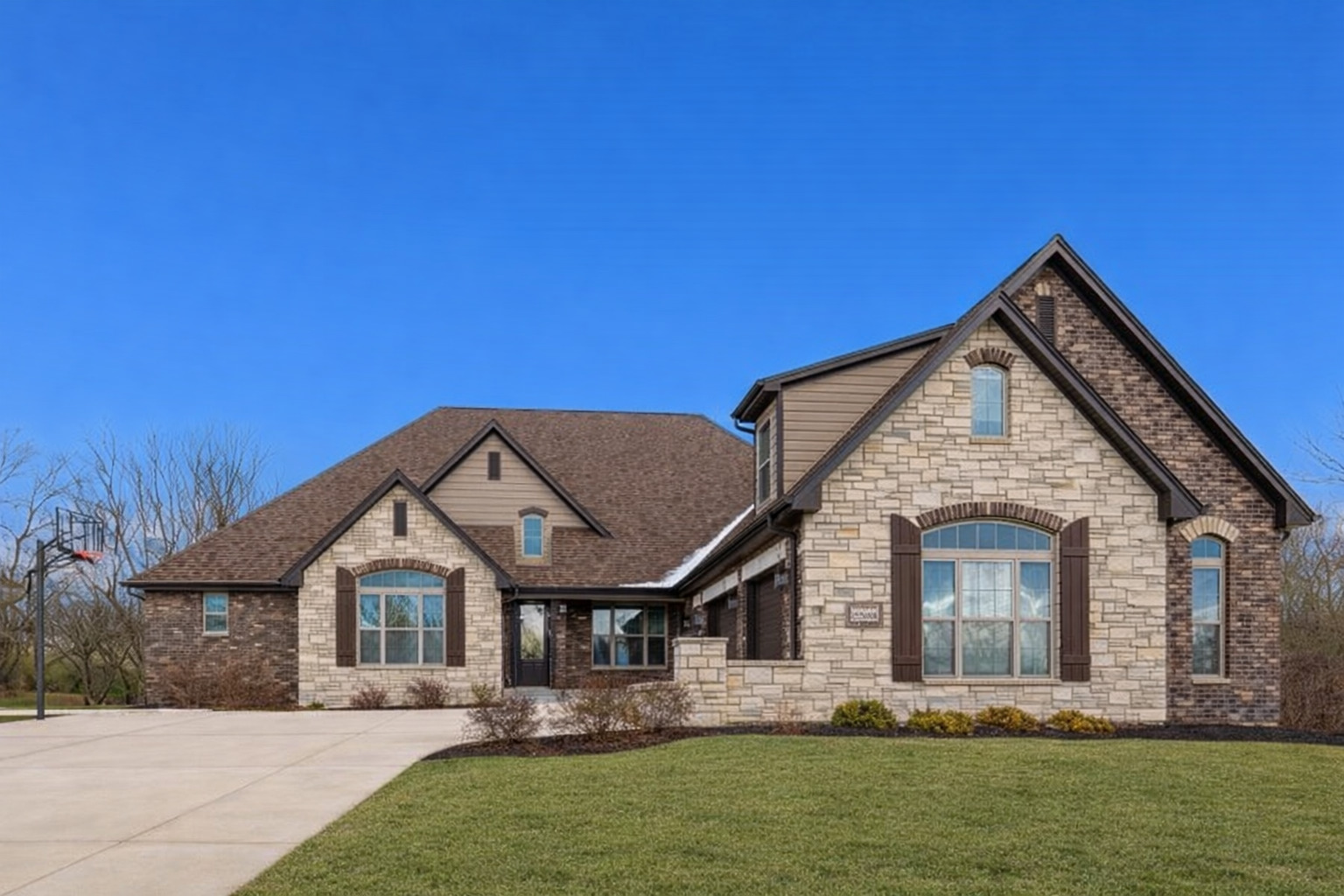 21433 S Wooded Cove Drive, Elwood, IL