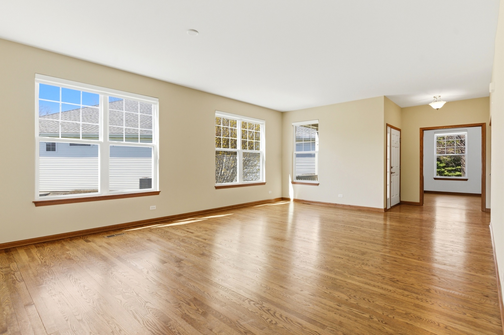 1967 Holloway Court, Aurora, IL