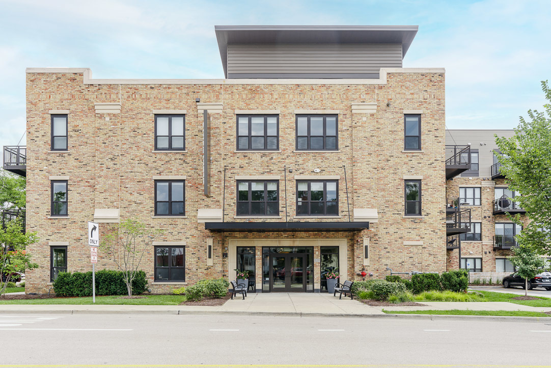 101 W Liberty Street #303, Barrington, IL
