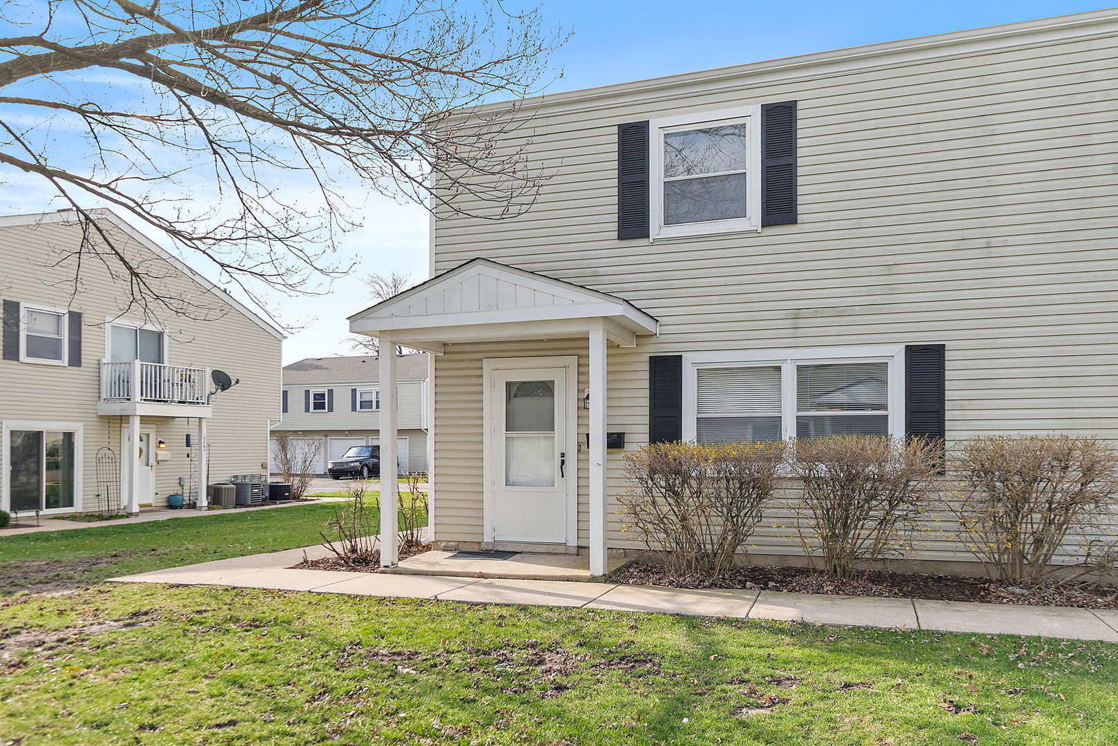 328 David Court, Bartlett, IL