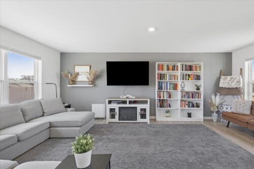 602 Apple Valley Road, Harvard, IL