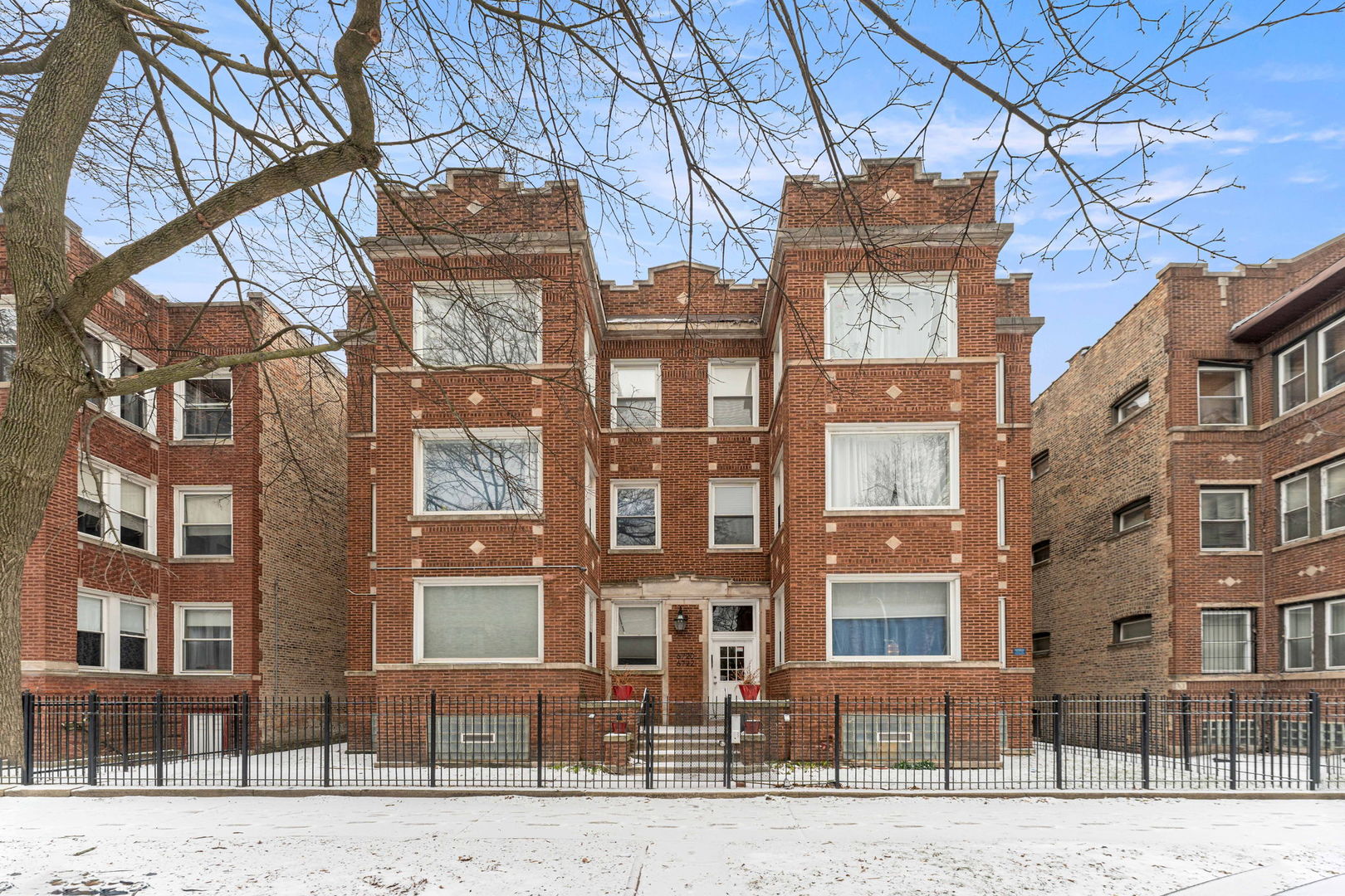 6722 S Ridgeland Avenue #3S, Chicago, IL