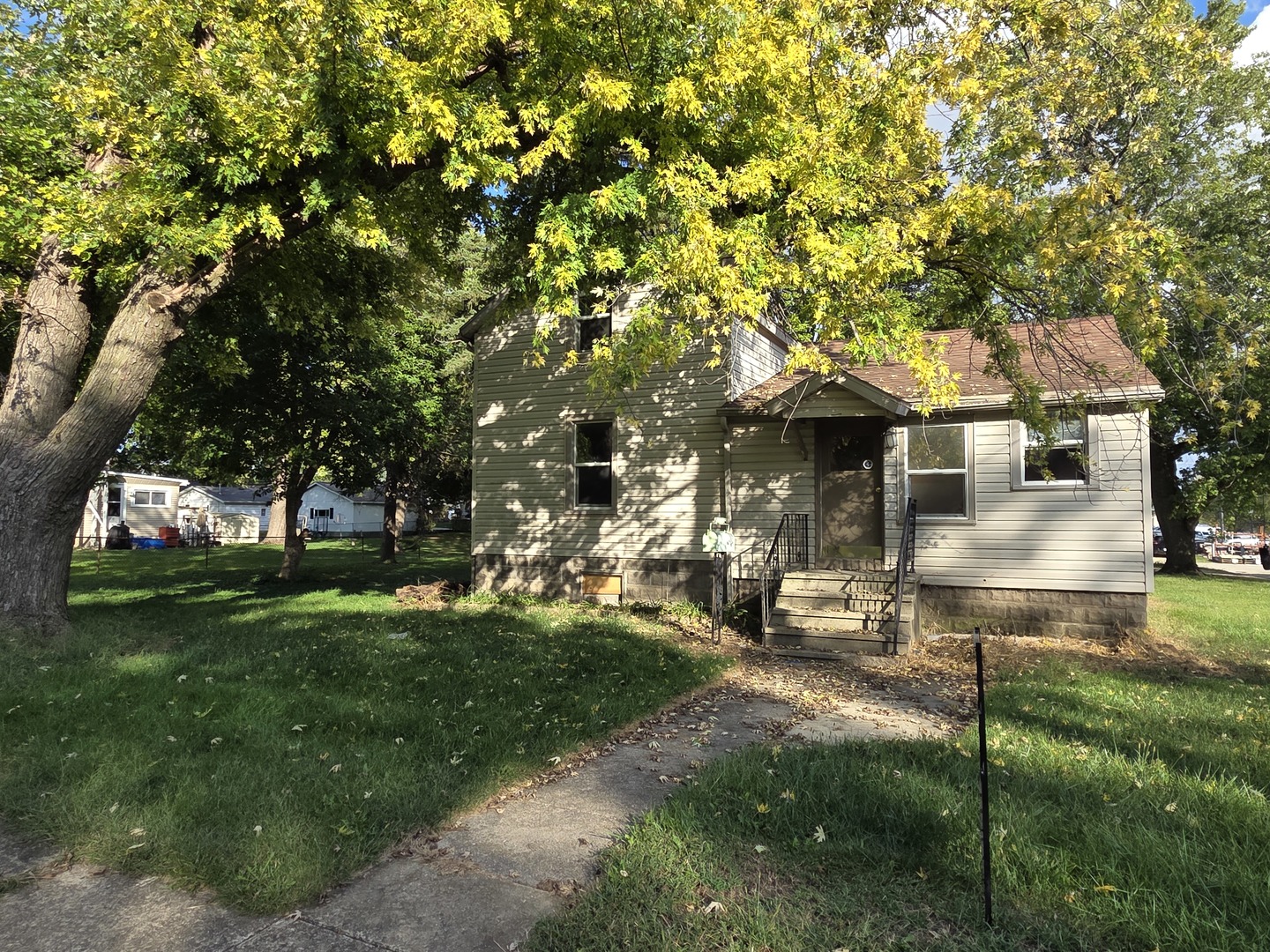 296 S Oak Street, Manteno, IL