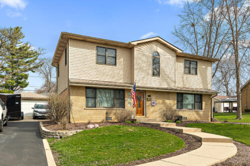 7112 W 114th Place, Worth, IL