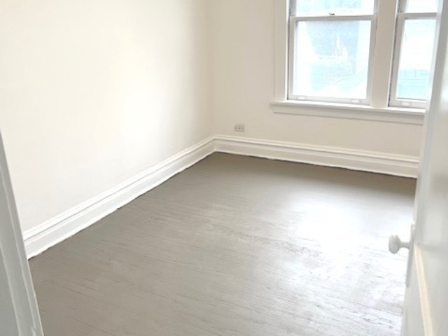 1548 Campbell Avenue, Des Plaines, IL