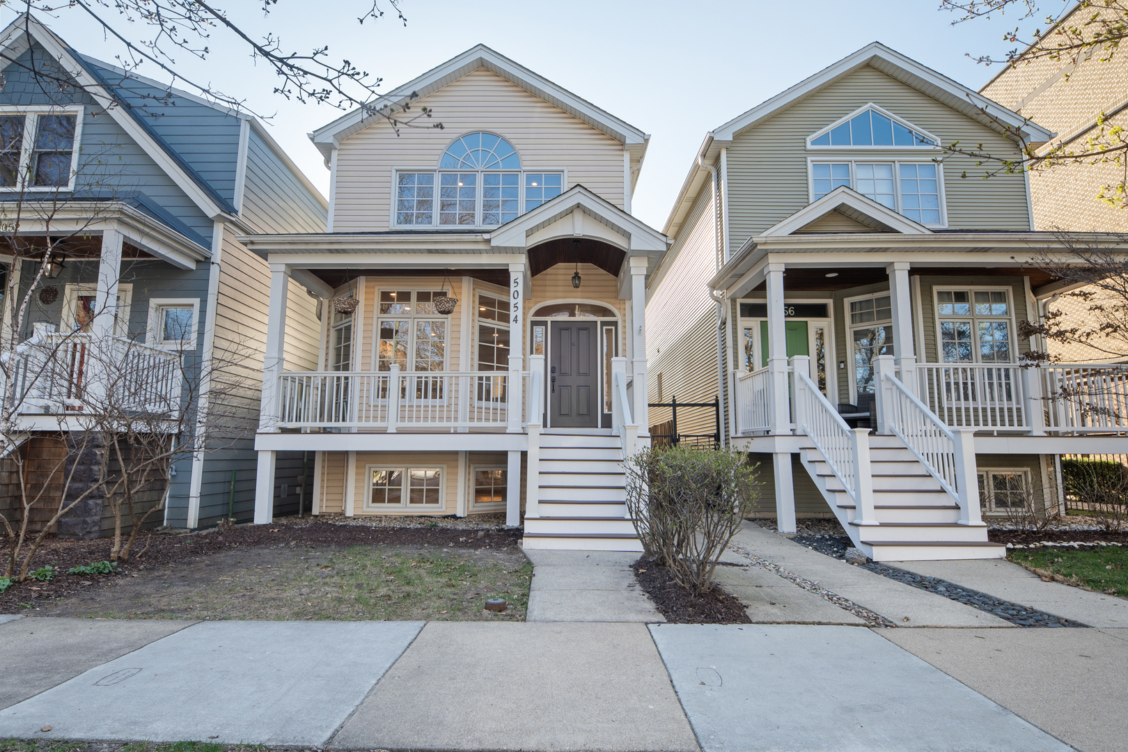 5054 N Claremont Avenue, Chicago, IL