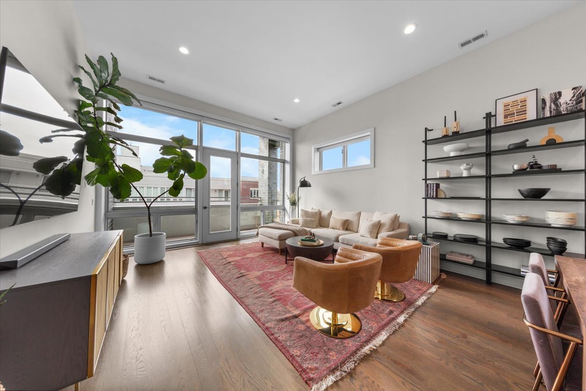 3024 W Armitage Avenue #7, Chicago, IL