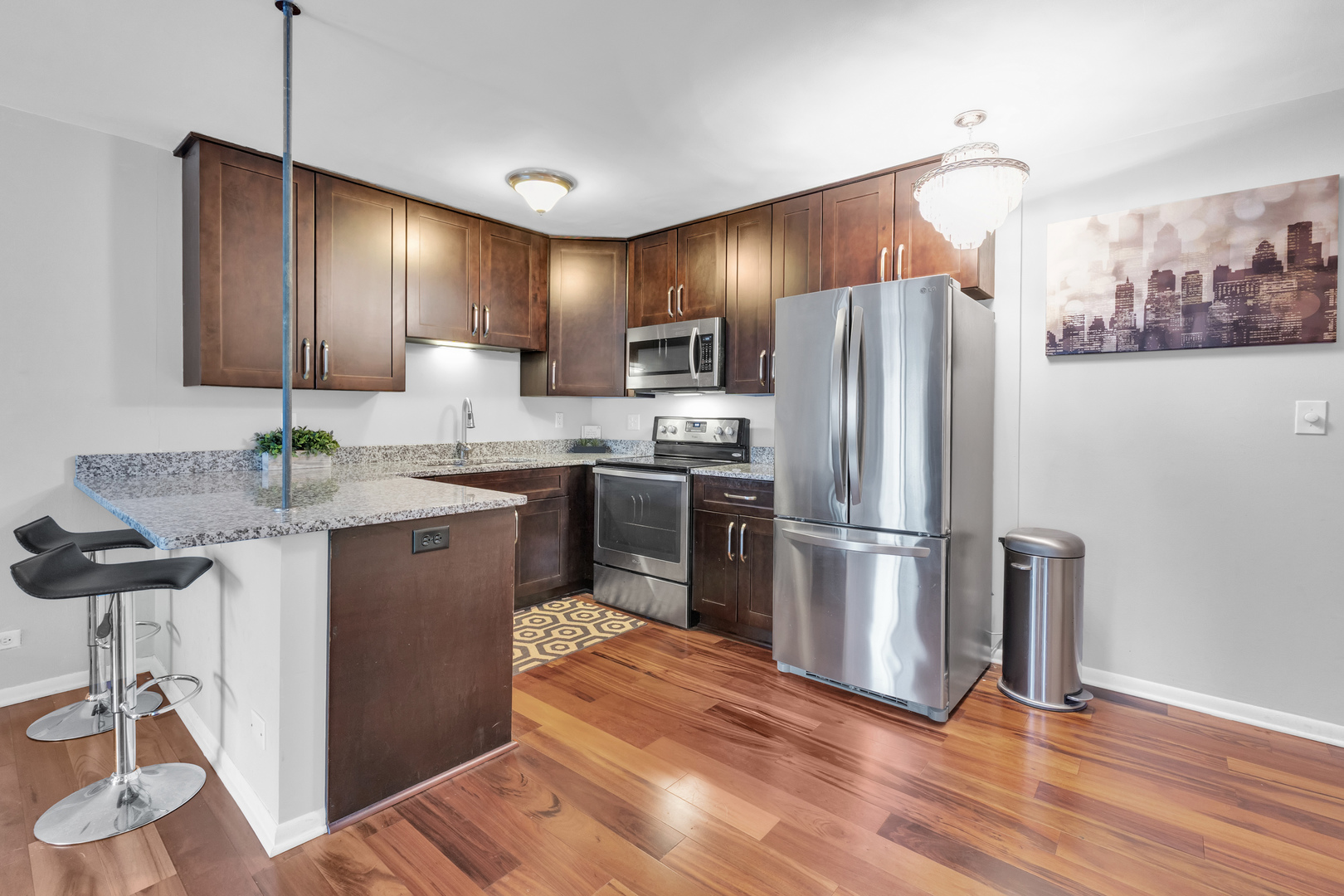 320 CIRCLE Avenue #404, Forest Park, IL