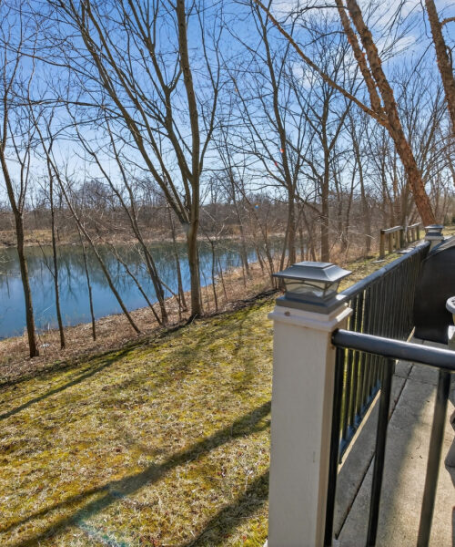 1701 Deer Pointe Drive, South Elgin, IL