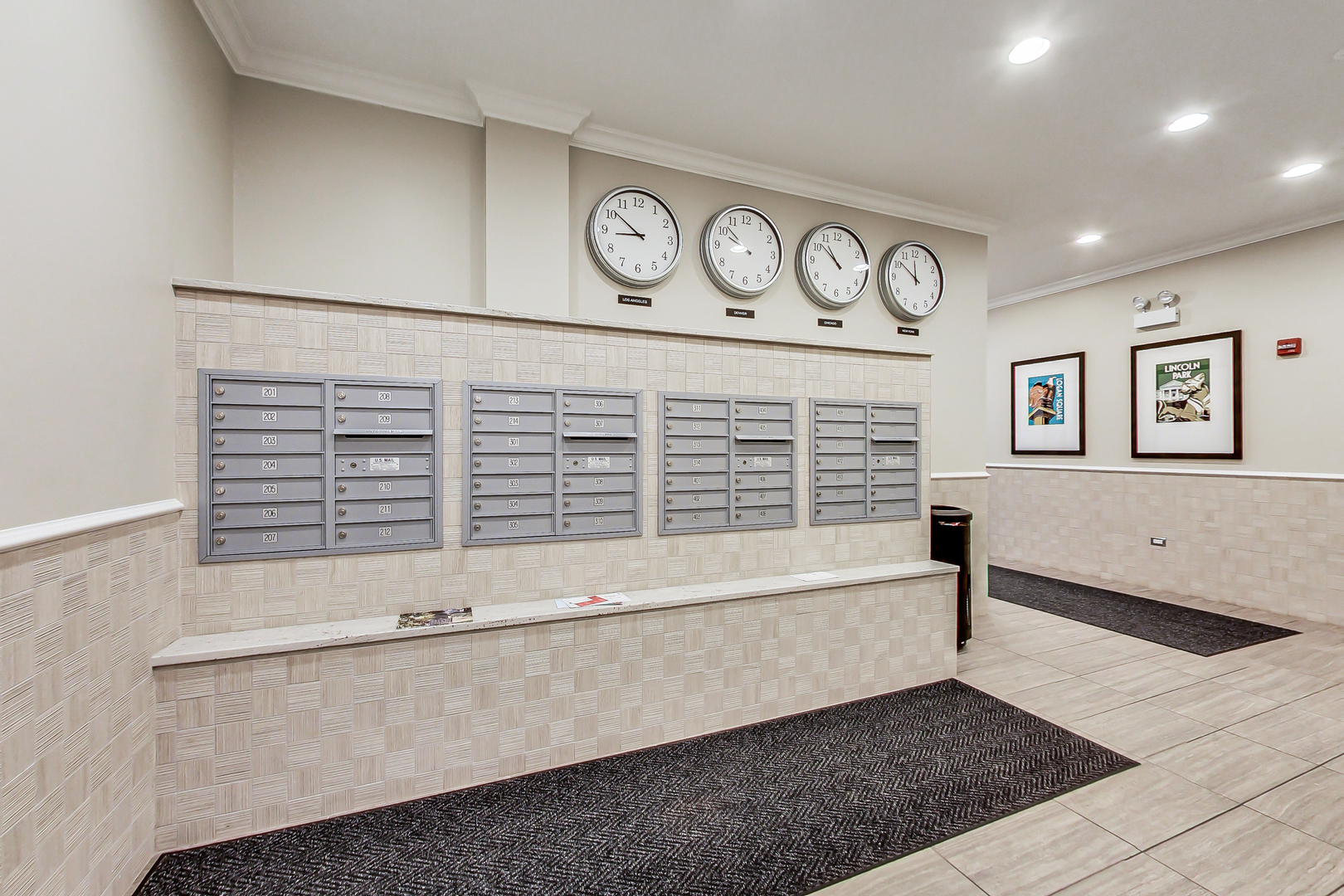 1249 W Madison Street #303, Chicago, IL