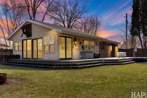 1319 Nippersink Drive, Spring Grove, IL