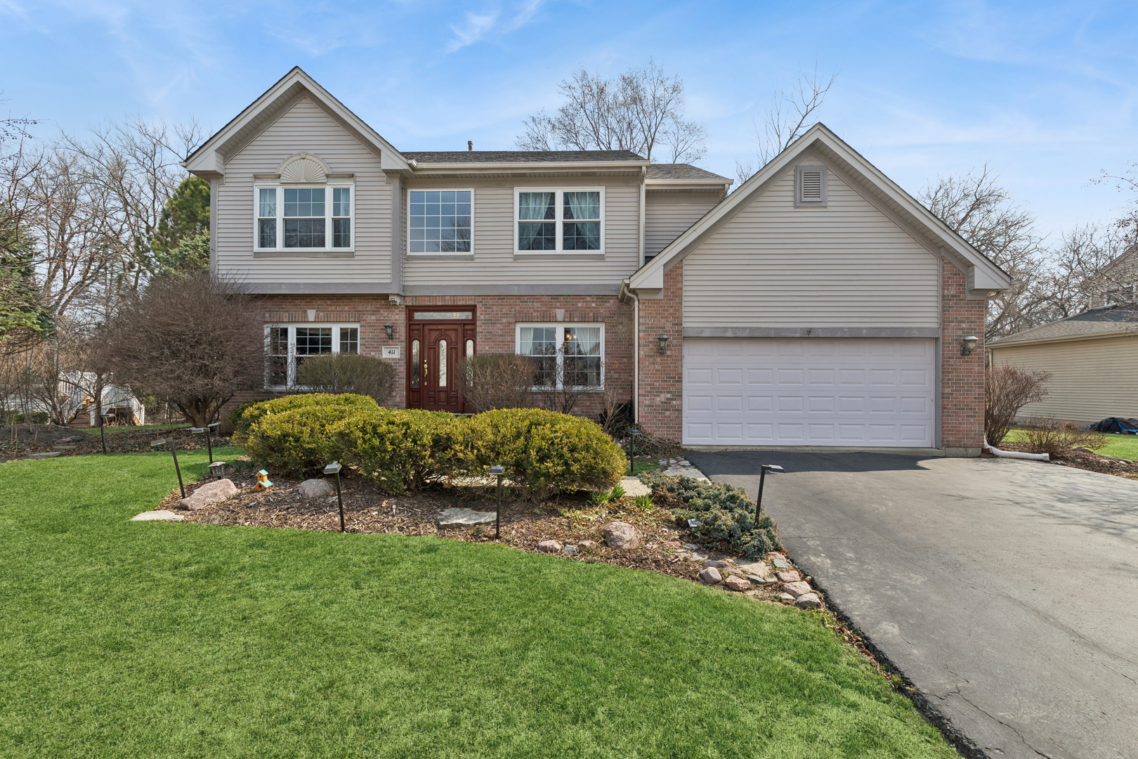 411 Oak Grove Circle, Wauconda, IL