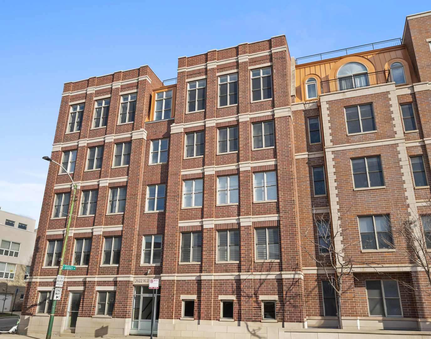 2622 W DIVERSEY Avenue #201, Chicago, IL