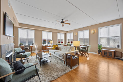 2622 W DIVERSEY Avenue #201, Chicago, IL