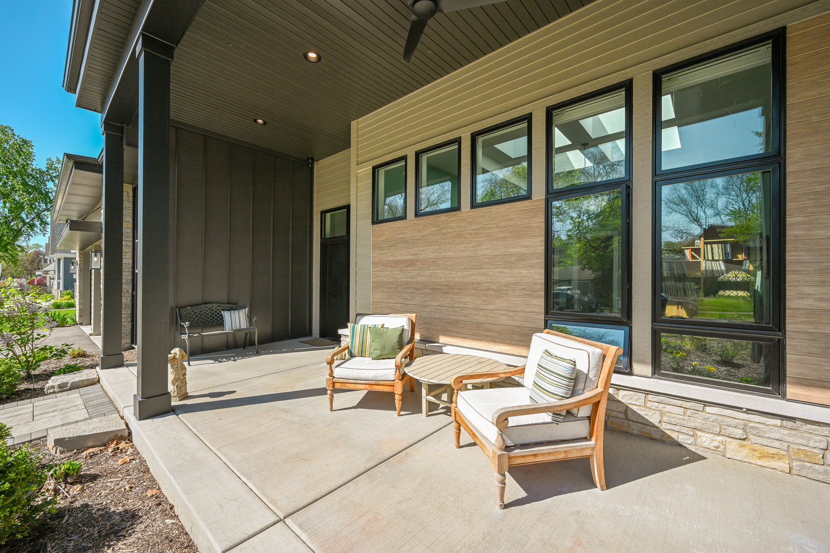 611 S Loomis Street, Naperville, IL