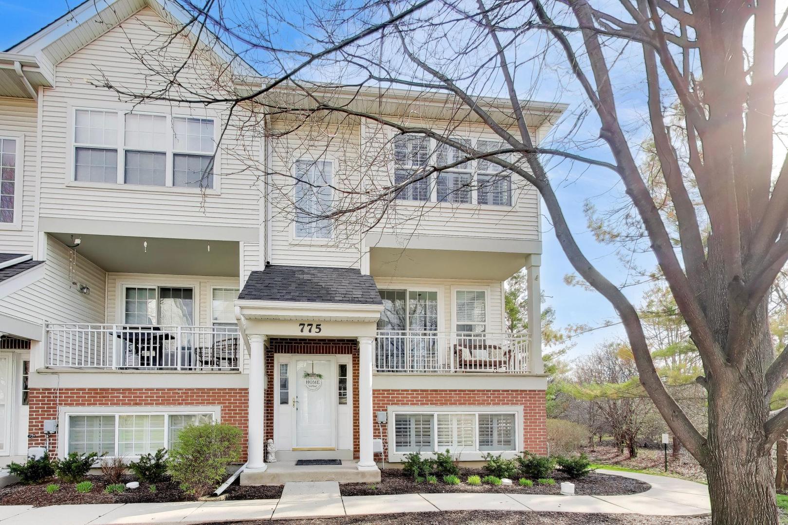 775 Pheasant Trail, St. Charles, IL