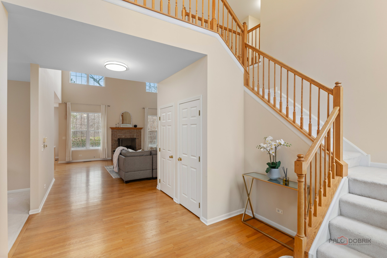 14200 Oakwood Court, Libertyville, IL