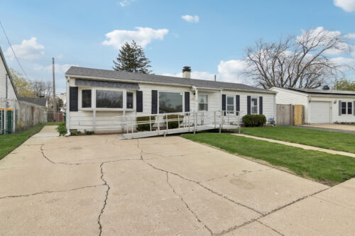 506 Kenyon Avenue, Romeoville, IL