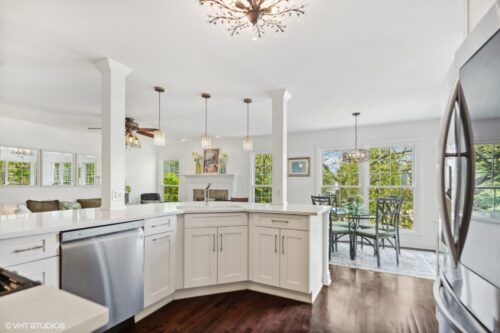 252 Lynwood Lane, Bloomingdale, IL