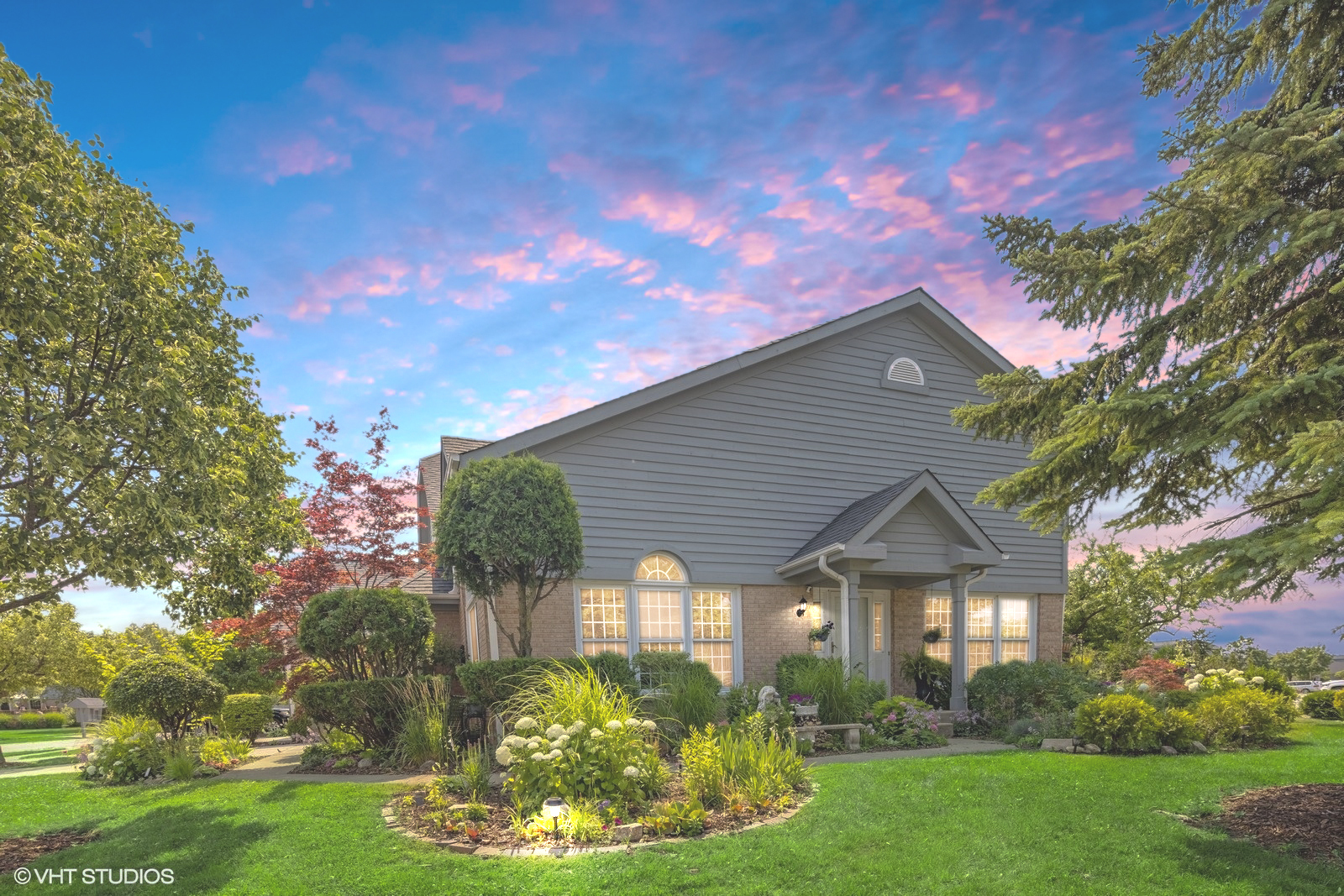 252 Lynwood Lane, Bloomingdale, IL