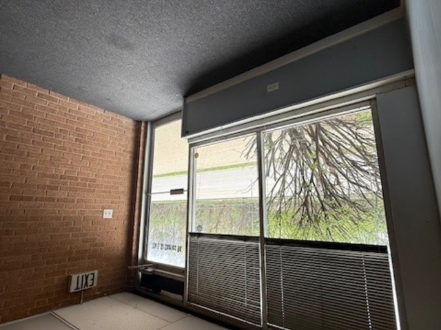 734 E St. Charles Road, Lombard, IL