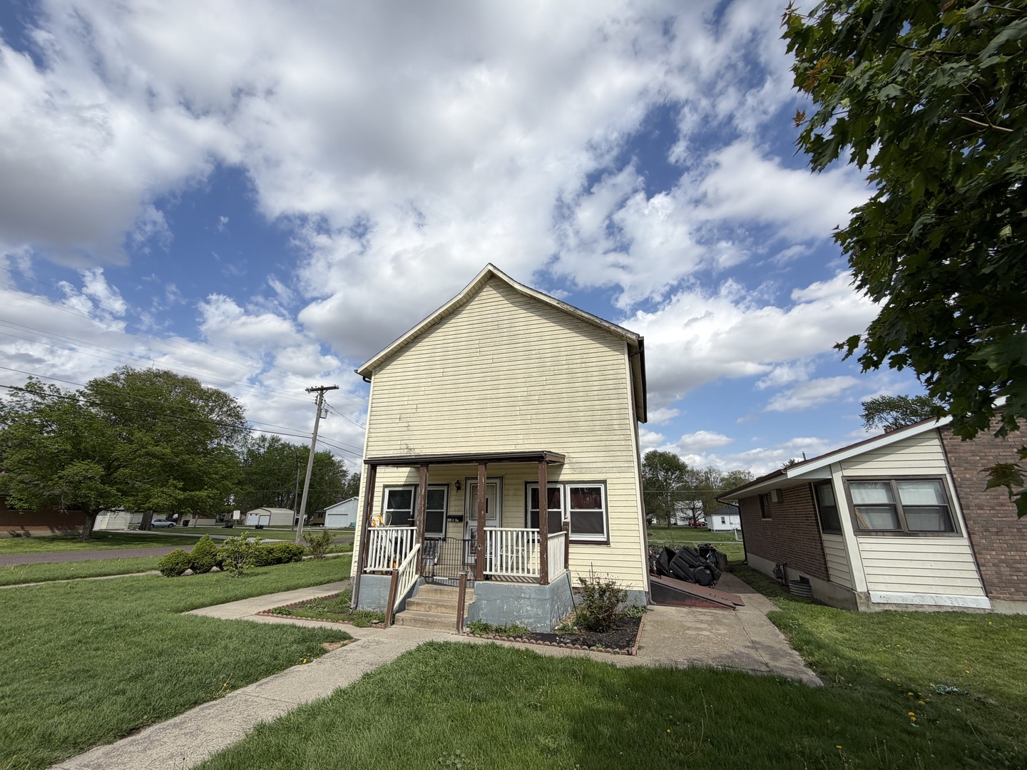 523 W 9th Street, Gibson City, IL