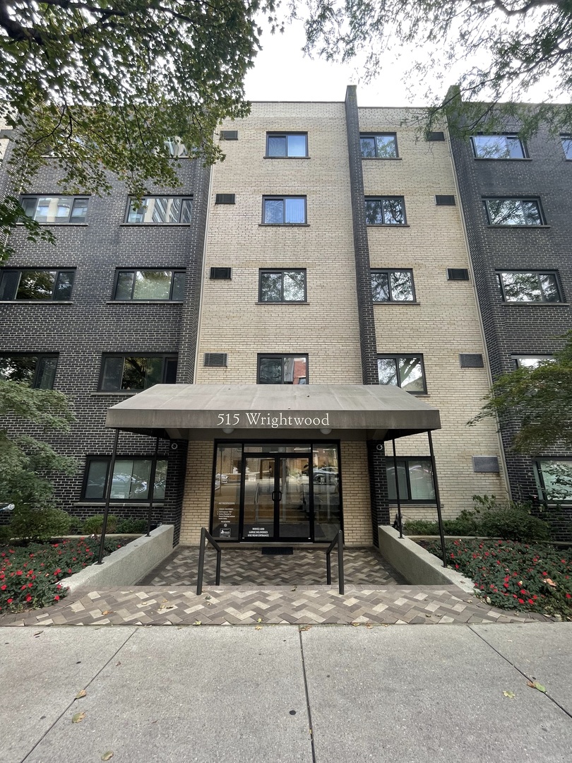 515 W Wrightwood Avenue #218, Chicago, IL